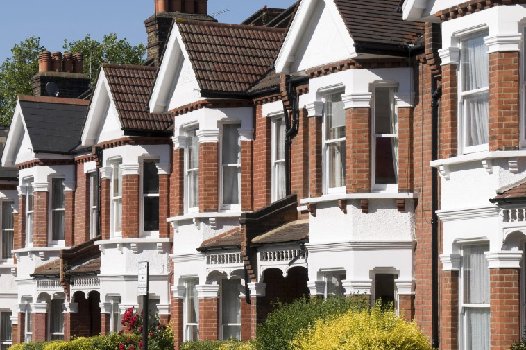 British homes worth GBP £1 million to reach 500,000 in 2014